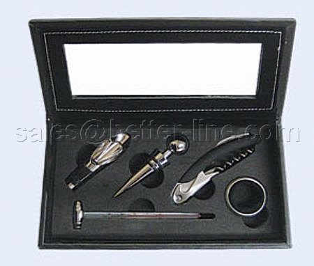wine set with leather box